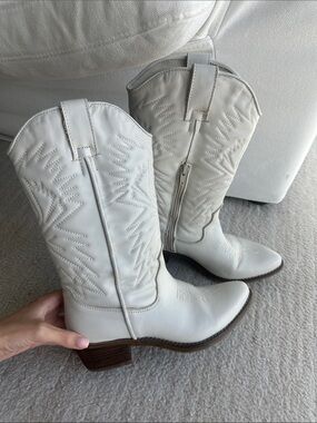 Steve Madden White Western Cowboy Boots